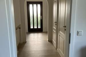 Ruhige teilmöblierte Wohlfühl-DHH im Ingolstädter Westen / Gerolfing – Die vollständige Adresse der Immobilie erhältst du vom Anbieter., 85049 West, Ingolstadt – Vorschaubild 11