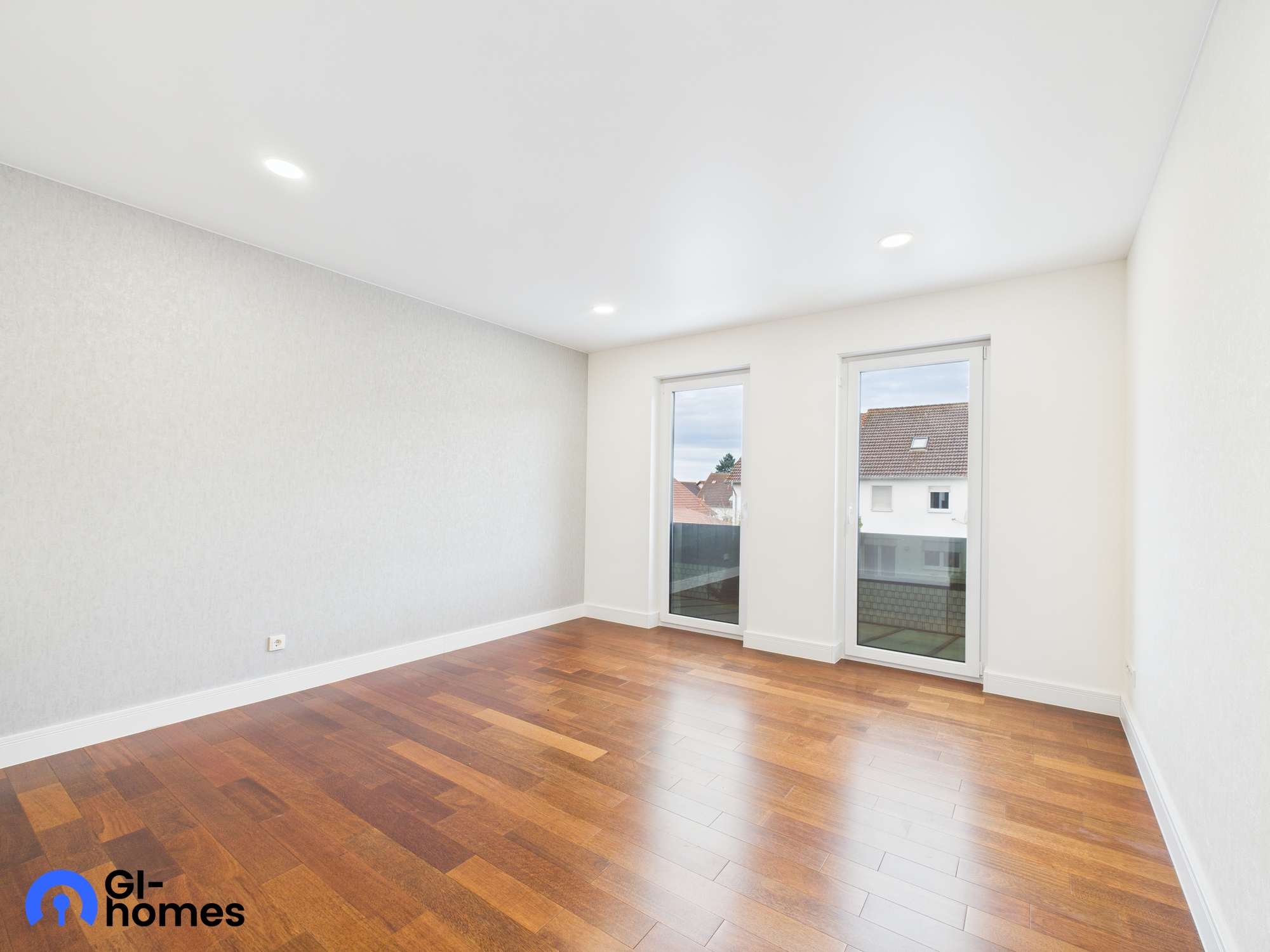 Immobilie in Hütschenhausen - Exklusives Einfamilienhaus mit Pool und Luxusausstattung in Spesbach - Bild 16