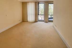 Exklusive ETW in Bestlage / 3 Stellplätze / große Terrasse / provisionsfrei – Die vollständige Adresse der Immobilie erhältst du vom Anbieter., 40547 Niederkassel, Düsseldorf – Vorschaubild 5