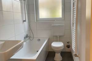 2 Monate mietfrei als Umzugsbonus! Helle 3 Zimmer Wohnung mit Balkon, Bad mit Wanne – Erlenstraße 64, 41239 Schrievers, Mönchengladbach – Vorschaubild 3