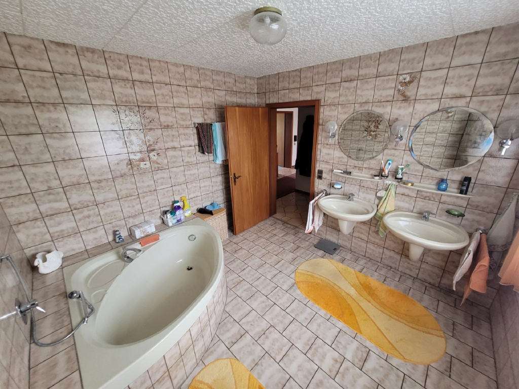 Immobilie in Aindling - Familienleben auf dem Lande! Schönes EFH in herrlicher Ortsrandlage! - Bild 17