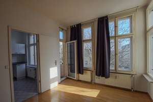 Helle 2-Zimmer-Wohnung im 2. OG mit Balkon in Berlin-Rosenthal