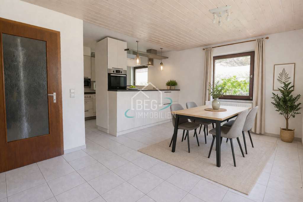 Immobilie in Sulzbach-Laufen - Einfamilienhaus mit Einliegerwohnung in ruhiger Aussichtslage - Bild 3