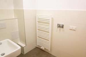 DESIGNER-DACHGESCHOSS-WOHNUNG MIT "2 SCHLAFZIMMERN" IN EINEM HISTORISCHEM STADTPALAIS – Wörthstraße 6, 65185 Mitte, Wiesbaden – Vorschaubild 14