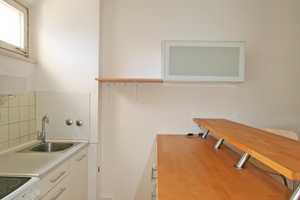 Sonniges 1-Zi-Appartement mit EBK und kleinem Süd-Balkon in ruhiger Lage von Milbertshofen – München – Vorschaubild 3