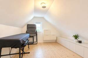 Historischer Charme auf drei Wohnebenen – außergewöhnliche Maisonettewohnung mit großem Balkon im He – Die vollständige Adresse der Immobilie erhältst du vom Anbieter., 93047 Innenstadt, Regensburg – Vorschaubild 17