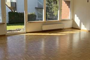 Helles charmantes Einfamilienhaus in Bubenreuth mit riesigem Garten – Die vollständige Adresse der Immobilie erhältst du vom Anbieter., 91088 Bubenreuth – Vorschaubild 3
