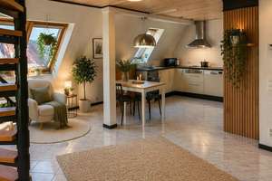 Maisonette-Highlight: Helle 2,5-Zi Wohnung 74m² in Zuffenhausen mit EBK, Carport optional
