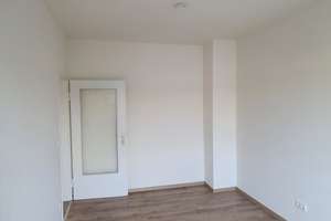 Ansprechende 3-Zimmer-Wohnung mit Balkon in Mannheim – Lassallestraße 8, 68199 Neckarau, Mannheim – Vorschaubild 5