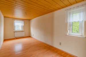 EINFAMILIENHAUS MIT CHARME UND SANIERUNGSBEDARF IN BLAUSTEIN/HERRLINGEN – Alb-Donau-Kreis – Vorschaubild 7