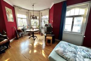 Charmante Stadtvilla mit drei großen Wohnungen – Die vollständige Adresse der Immobilie erhältst du vom Anbieter., 72762 Reutlingen-Mitte, Reutlingen – Vorschaubild 16