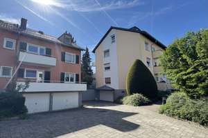 Gut geschnittene 3-Zimmerwohnung mit süd/west Balkon seitlich der Biebricher Allee!