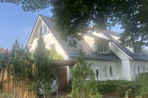 Leben mit Stil: Doppelhaushälfte aus 2003 mit Terrasse und Carport in Hille-Hartum! – Die vollständige Adresse der Immobilie erhältst du vom Anbieter., 32479 Hille – Vorschaubild 2
