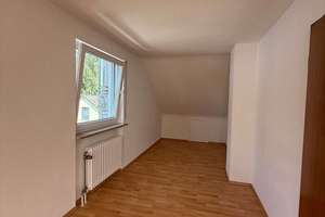 Großzügige, renovierte Doppelhaushälfte /Stichstraße in bester, ruhiger Lage Nürnberg - Weiherhaus ! – Die vollständige Adresse der Immobilie erhältst du vom Anbieter., 90455 Kornburg, Worzeldorf, Nürnberg – Vorschaubild 10