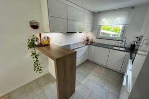 Wohlfühloase in Abstatt: Moderne Doppelhaushälfte mit viel Platz, Südbalkon und schönem Garten – Die vollständige Adresse der Immobilie erhältst du vom Anbieter., 74232 Abstatt – Vorschaubild 4