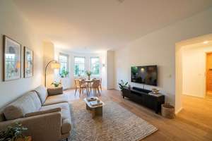 Köln-Marienburg: Moderne 2-Zimmer-Wohnung mit Sonnengarten und Garage in exklusiver Lage – Die vollständige Adresse der Immobilie erhältst du vom Anbieter., 50968 Marienburg, Köln – Vorschaubild 2