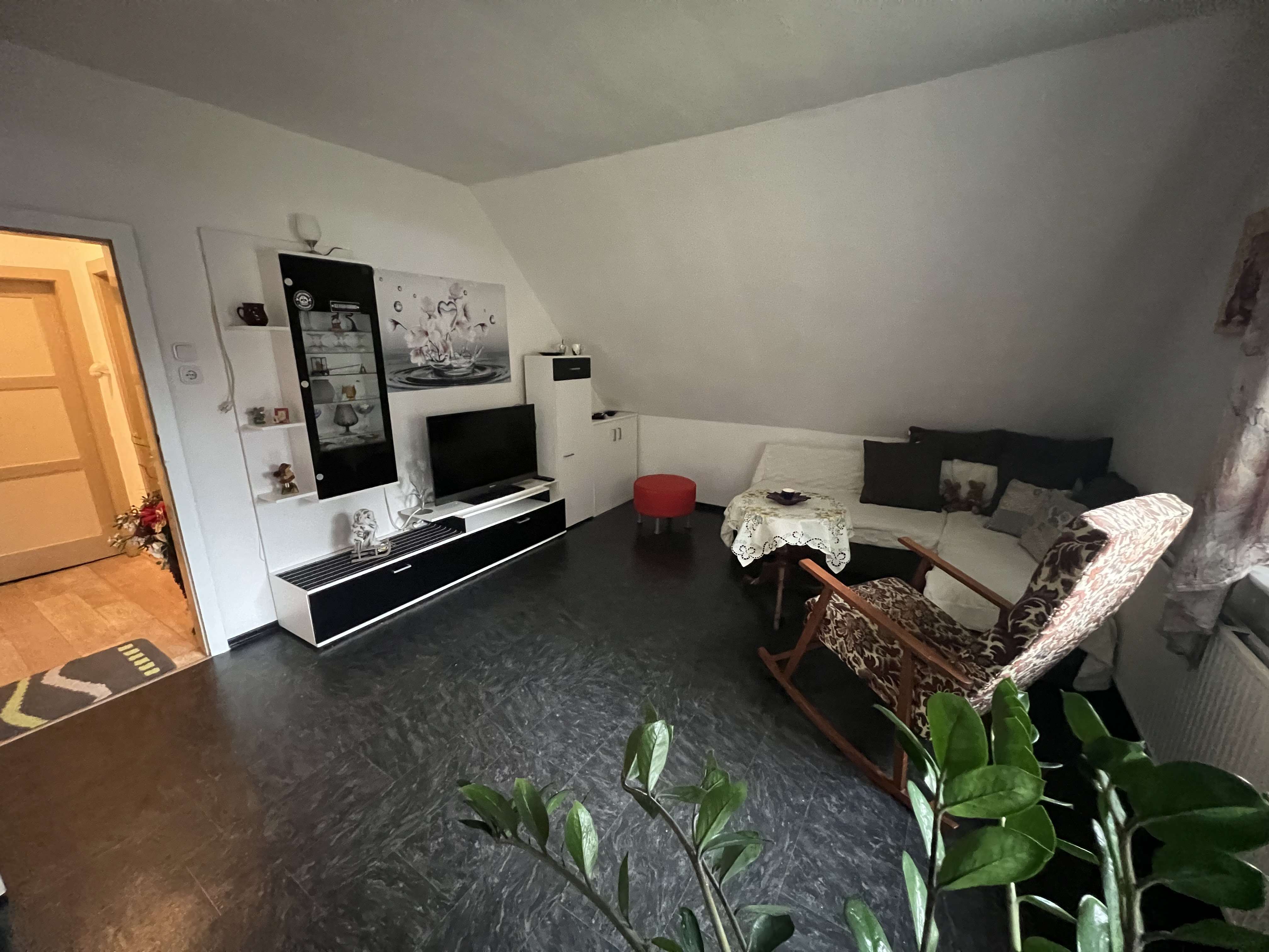 Immobilie in Schwarzenberg/Erzgebirge - Schöne DHH am Waldrand mit tollem Grundstück! - Bild 9