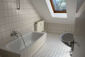 Helle 3-Zi.-DG-Wohnung mit Wohnküche und Südbalkon in Bramfeld – Wiedehopfstieg 33a, 22179 Bramfeld, Hamburg – Vorschaubild 14