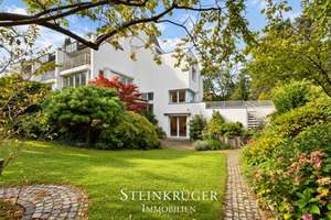Lichtdurchflutetes “Haus-in-Haus” mit Garten und Garage nahe Marienburger Südpark