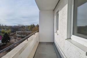 Zeit zum Toben, Spielen und Lachen! Familienwohnung mit großem Sonnenbalkon – Bruno-Taut-Ring 166, 39130 Neu Olvenstedt, Magdeburg – Vorschaubild 6