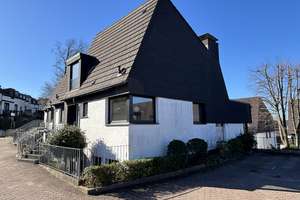 Essen-Kupferdreh: Maisonette mit Hauscharakter & Dachterrasse | provisionsfrei