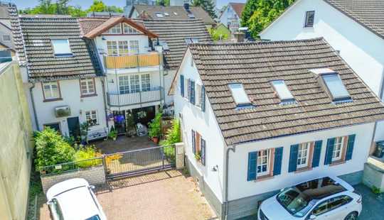 Bild von Mehrgenerationenhaus! Einfamilienhaus und 2-Familienhaus auf einem Grundstück!