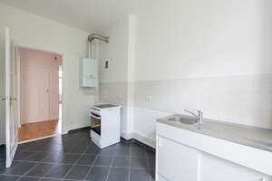 Bezugsfreie 2-Zimmer-Wohnung mit Altbau-Flair und modernem Tageslicht-Badezimmer, jetzt besichtigen – Rennbahnstrasse 24, 13086 Weißensee, Berlin – Vorschaubild 5
