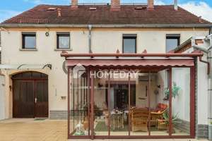 Familienfreundliches Einfamilienhaus mit 6 Zimmern, schönem Innenhof und Garten