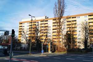 Schoppershof, Nähe Stadtpark – sonnige 3 ZW, Balkon, 5 Stockwerk mit Lift, 90489 Nürnberg – Welserstrasse 50, 90489 Schoppershof, Nürnberg – Vorschaubild 2