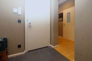 TOP LAGE ZWISCHEN KADEWE & VIKTORIA-LUISE-PLATZ - BEQUEMES HOCHPARTERRE - LOGGIA & PKW-STELLPLATZ – Ansbacher Str. 51 qq, 10777 Schöneberg, Berlin – Vorschaubild 2