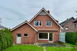 Solides Einfamilienhaus auf einem großzügigen Hintergrundstück – Die vollständige Adresse der Immobilie erhältst du vom Anbieter., 26133 Osternburg, Oldenburg (Oldenburg) – Vorschaubild 3