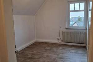 66 qm Licht und Raum im Dach mit Balkon – Sauerlandstraße 7, 33647 Brackwede, Bielefeld – Vorschaubild 6