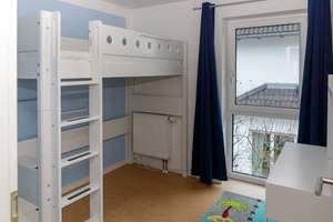 Familienfreundliche DHH mit 7 Zimmern in Germering mit 124 m² Wohnfläche (W/NFl. 178m²).  – Die vollständige Adresse der Immobilie erhältst du vom Anbieter., 82110 Germering – Vorschaubild 13