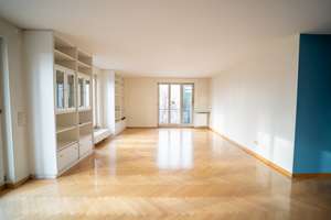 Großzügige, lichtdurchflutete 3-Zimmer-Wohnung mit drei Balkonen in begehrter Frankfurter Wohnlage