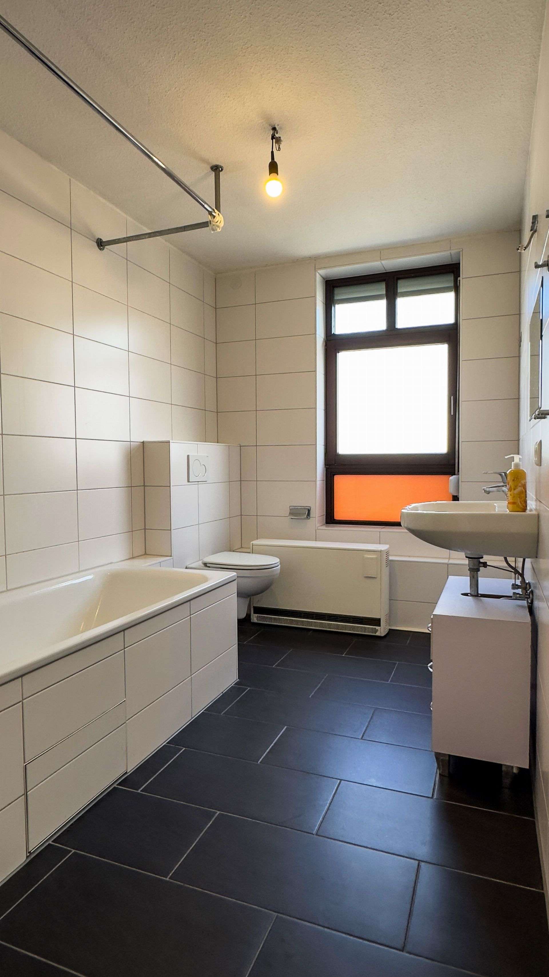 Immobilie in Gärtringen - GÄRTRINGEN: Großzügig Wohnen und Sonnenlicht satt - Bild 4