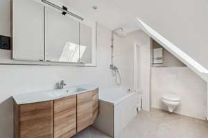 Modernisiertes Reihenendhaus mit Charme und Garten in Ilsede-Bülten – Die vollständige Adresse der Immobilie erhältst du vom Anbieter., 31241 Ilsede – Vorschaubild 3
