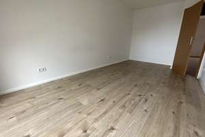 Schlafzi. hofseitig - EBK vorhanden *** - Bad mit Fenster - frei ab 1.7.26 – Frankenberger Str. 195, 9131 Ebersdorf, Chemnitz – Vorschaubild 11