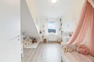Stilvolles Reihenmittelhaus mit Garten und Pool - Einziehen & Genießen. – Esslingen (Kreis) – Vorschaubild 18