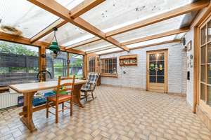 Ein Zuhause mit Perspektive - Doppelhaushälfte mit Entwicklungspotenzial in Lübeck-St. Jürgen – Die vollständige Adresse der Immobilie erhältst du vom Anbieter., 23562 Sankt Jürgen, Lübeck – Vorschaubild 9