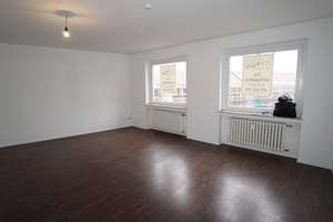 MODERNISIERTE 2,5 ZIMMER WOHNUNG INKL. TOP EINBAUKÜCHE IN DERENDORF – 40476 Derendorf, Düsseldorf – Vorschaubild 3