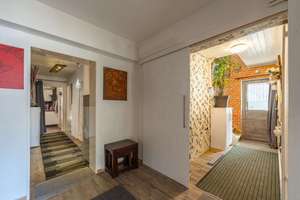 Modernisiertes Familienhaus in Rendsburg (Dach, Heizung, Bad, Küche) mit sonnigem Garten – Rotenhöfer Weg 88, 24768 Rendsburg – Vorschaubild 18