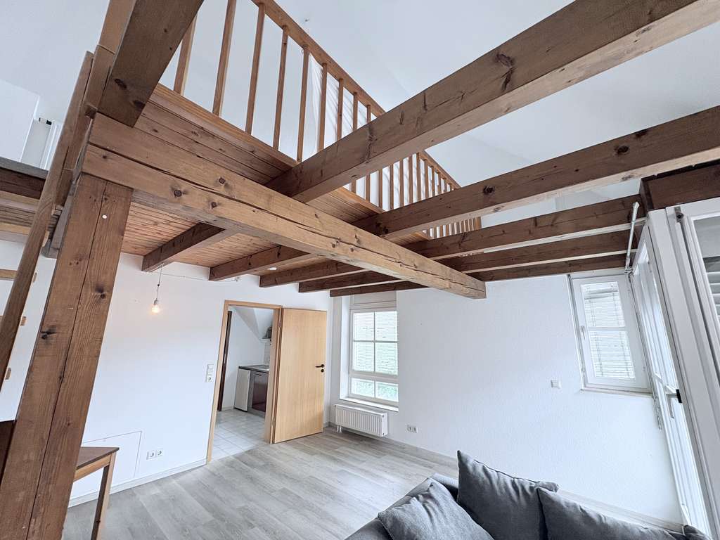 Immobilie in Pfullendorf - Schnuckelige kleine Wohnung im Herzen von Pfullendorf - Balkon - Aufzug - Bild 0