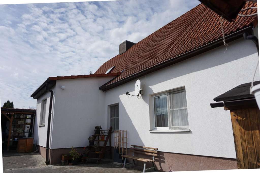 Immobilie in Wegeleben - Auf einem großen Grundstück - Bild 2