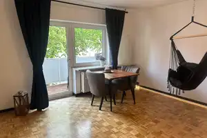 Attraktive 1-Zimmer-Wohnung mit sonnigem Balkon in München  – München – Vorschaubild 1