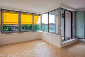 Exklusives Wohnen an der Weser – Citywohnung mit Weserblick im Herzen der Bremer Altstadt – Die vollständige Adresse der Immobilie erhältst du vom Anbieter., 28195 Altstadt, Bremen – Vorschaubild 2