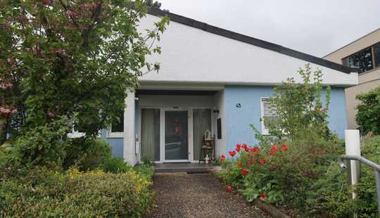 Bild von Wohnhaus mit 5 Wohungen und mit zusätzlichem Baugrund zu verkaufen