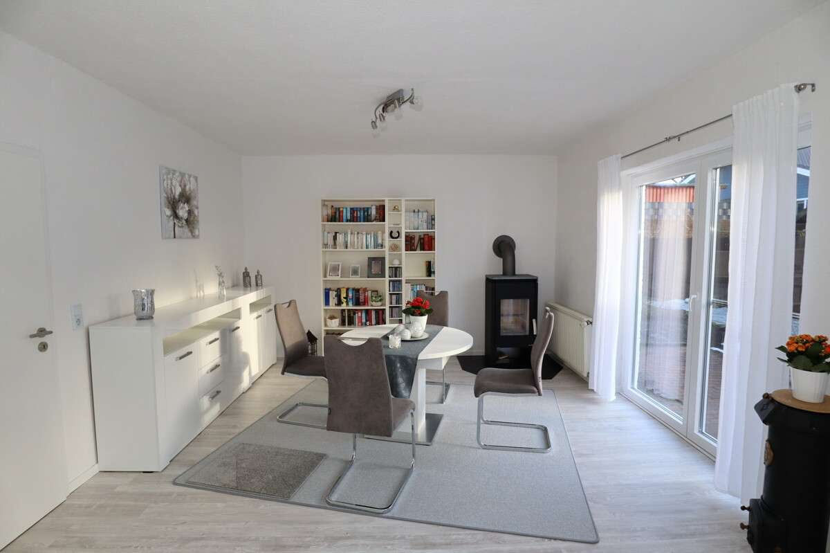 Immobilie in Hasenkrug - Umfangreich Saniertes Einfamilienhaus in Hasenkrug - Bild 18