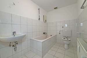 TOP 2-Zimmerwohnung im Herzen von Duisburg im Dachgeschoss - 360° – Düsseldorfer Straße 526, 47055 Wanheimerort, Duisburg – Vorschaubild 9