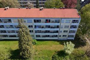 ***Attraktives MFH mit 12 Einheiten - bereits aufgeteilt - in gefragter Münchner Wohnlage*** – Die vollständige Adresse der Immobilie erhältst du vom Anbieter., 81927 Englschalking, München – Vorschaubild 3