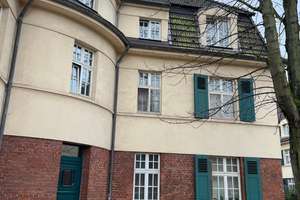 SOMMERAKTION* LEER WERDENDE 2 ZIMMER ERDGESCHOSSWOHNUNG MIT BALKON